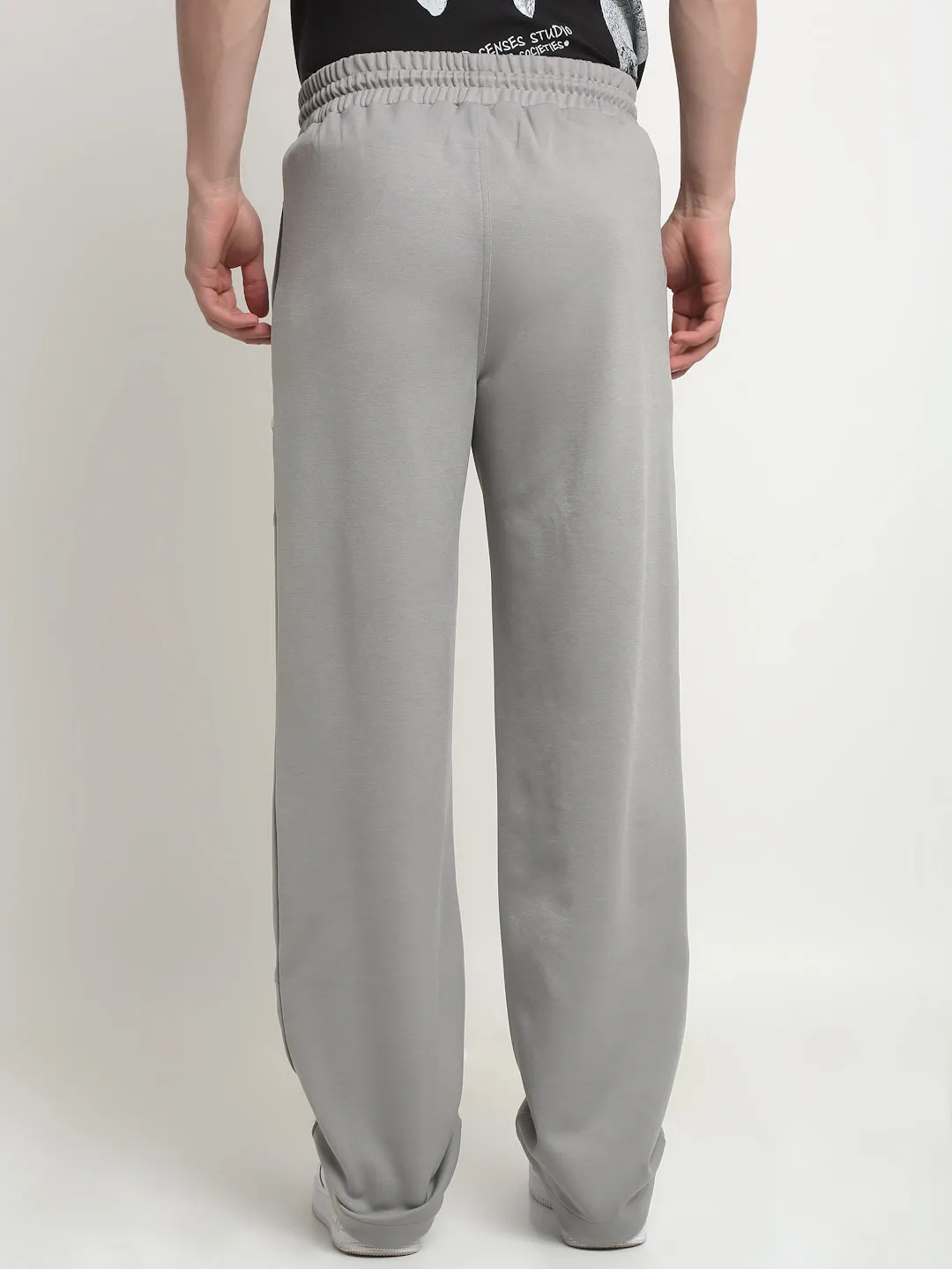 Grey rivet straight tracks