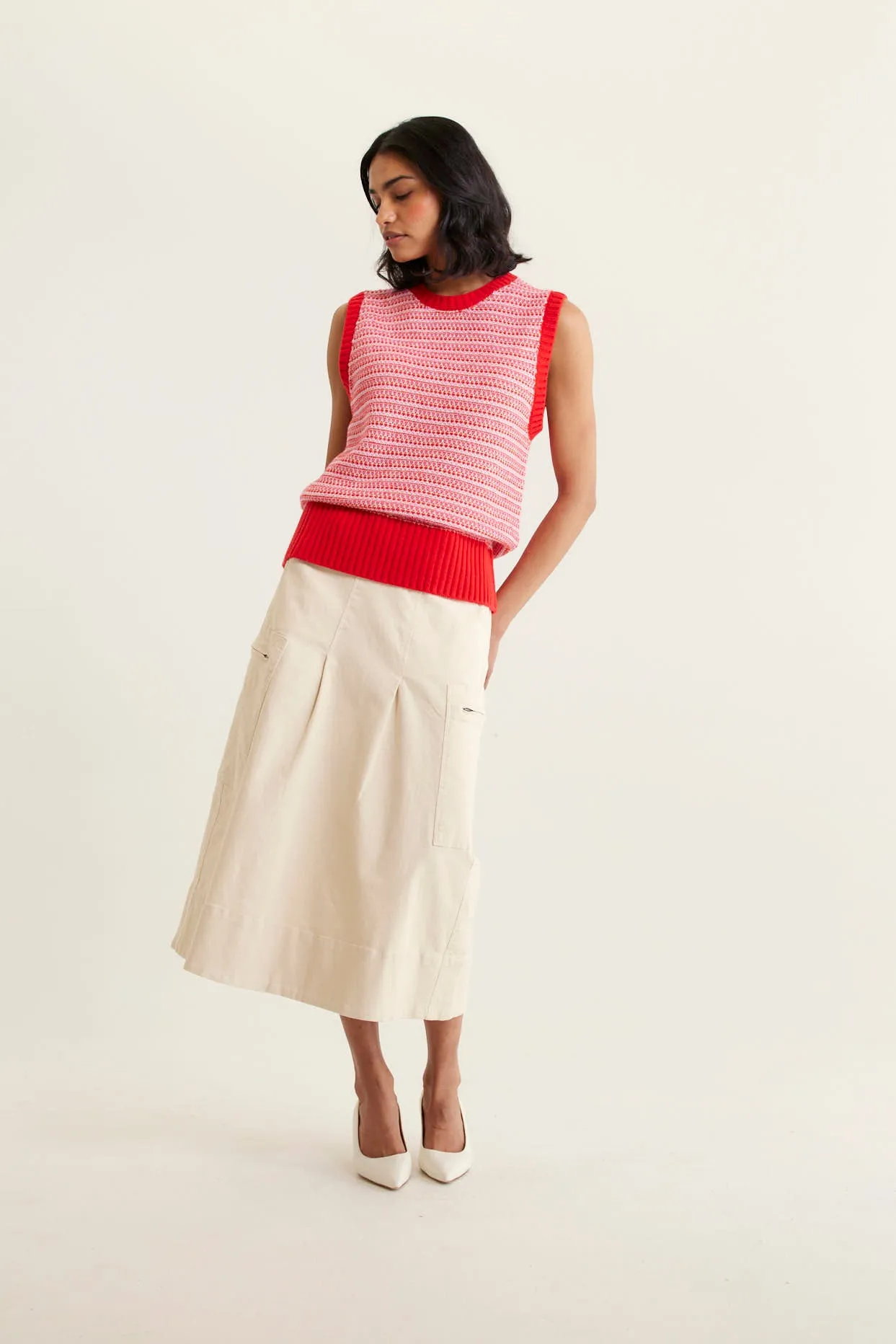 Houston Merino Cashmere Vest In Red